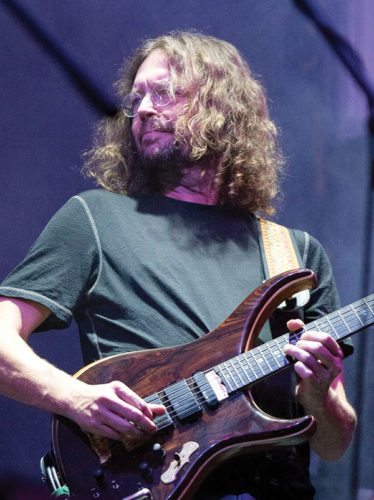 Psychedelic Americana thrives